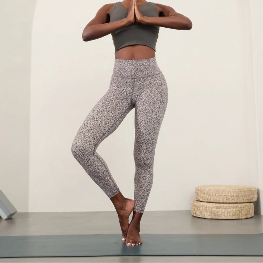 Athleta Transcend Leggings Gray Small
